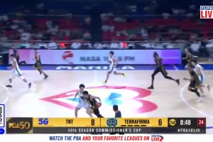 建模怪降维打击！波尔·波尔菲律宾联赛再现35分14板4封盖